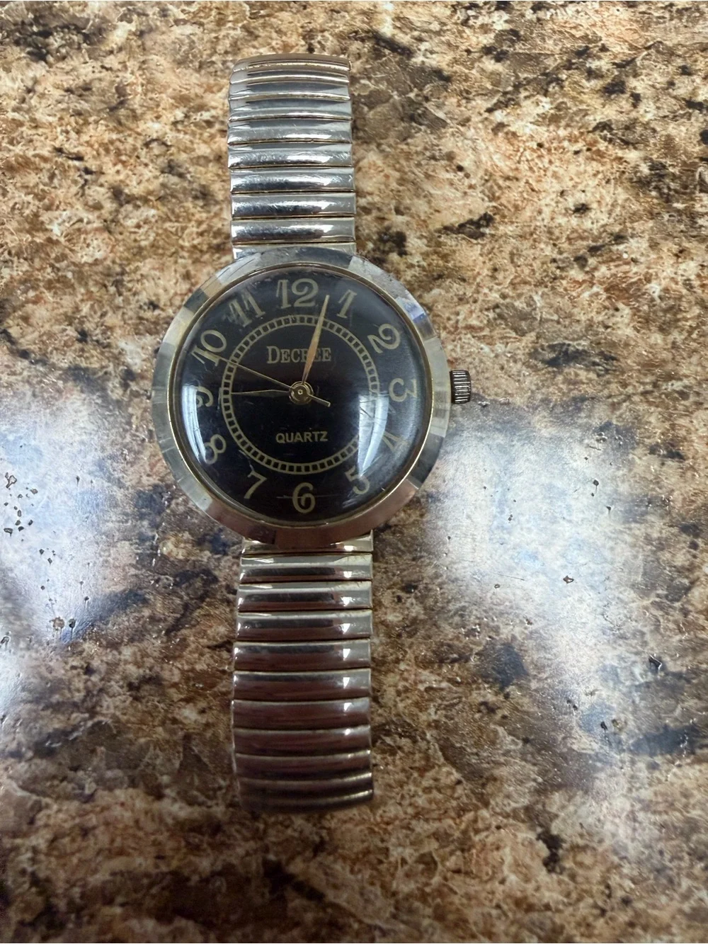 Decree dg3161 quartz